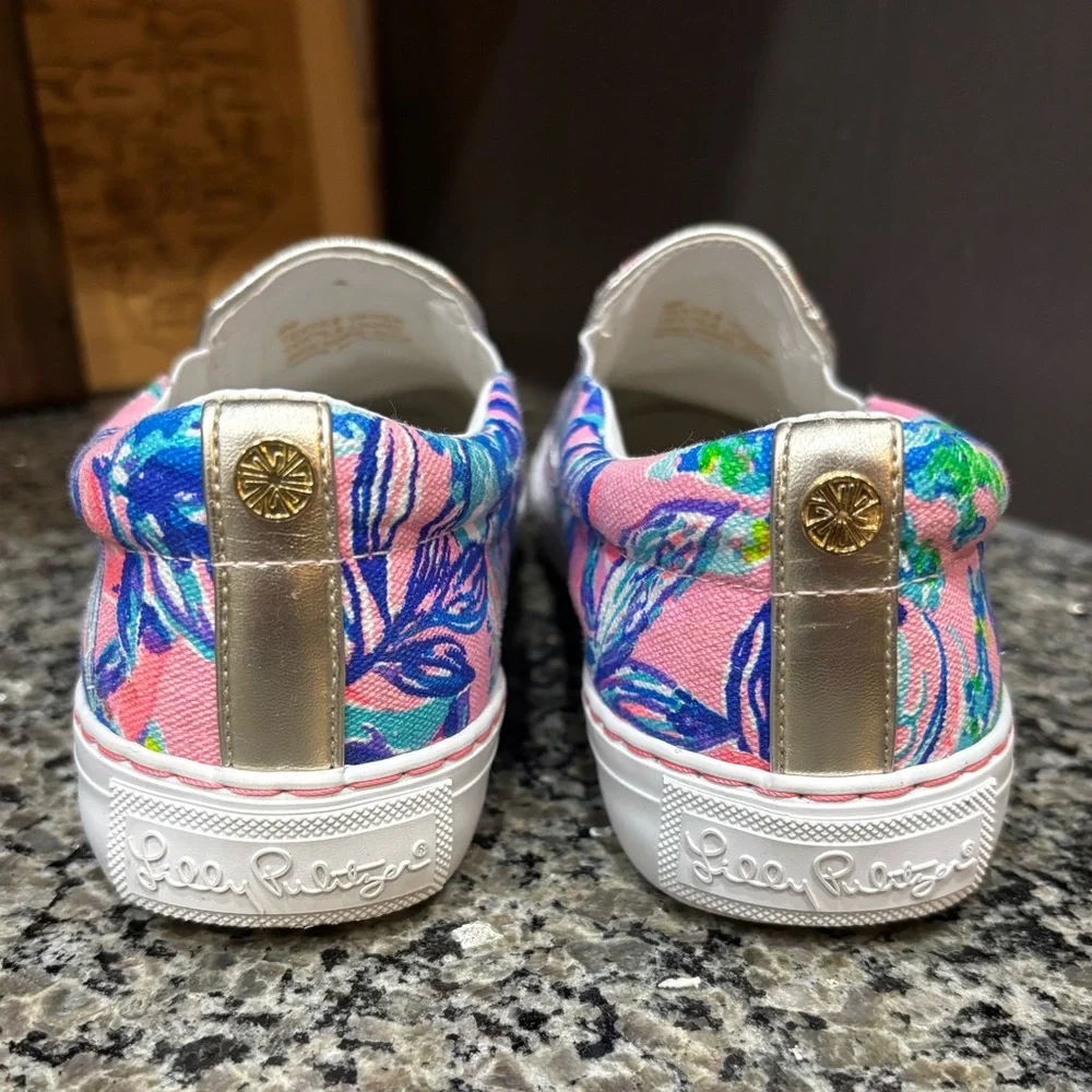 Lilly Pulitzer Julie Slip On Canvas tropical Skater Sneakers Size 6